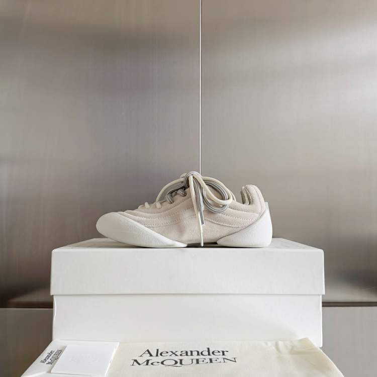 Picture of Alexander McQueen Shoes _SKUAlexanderMcQueensz35-45h1002225